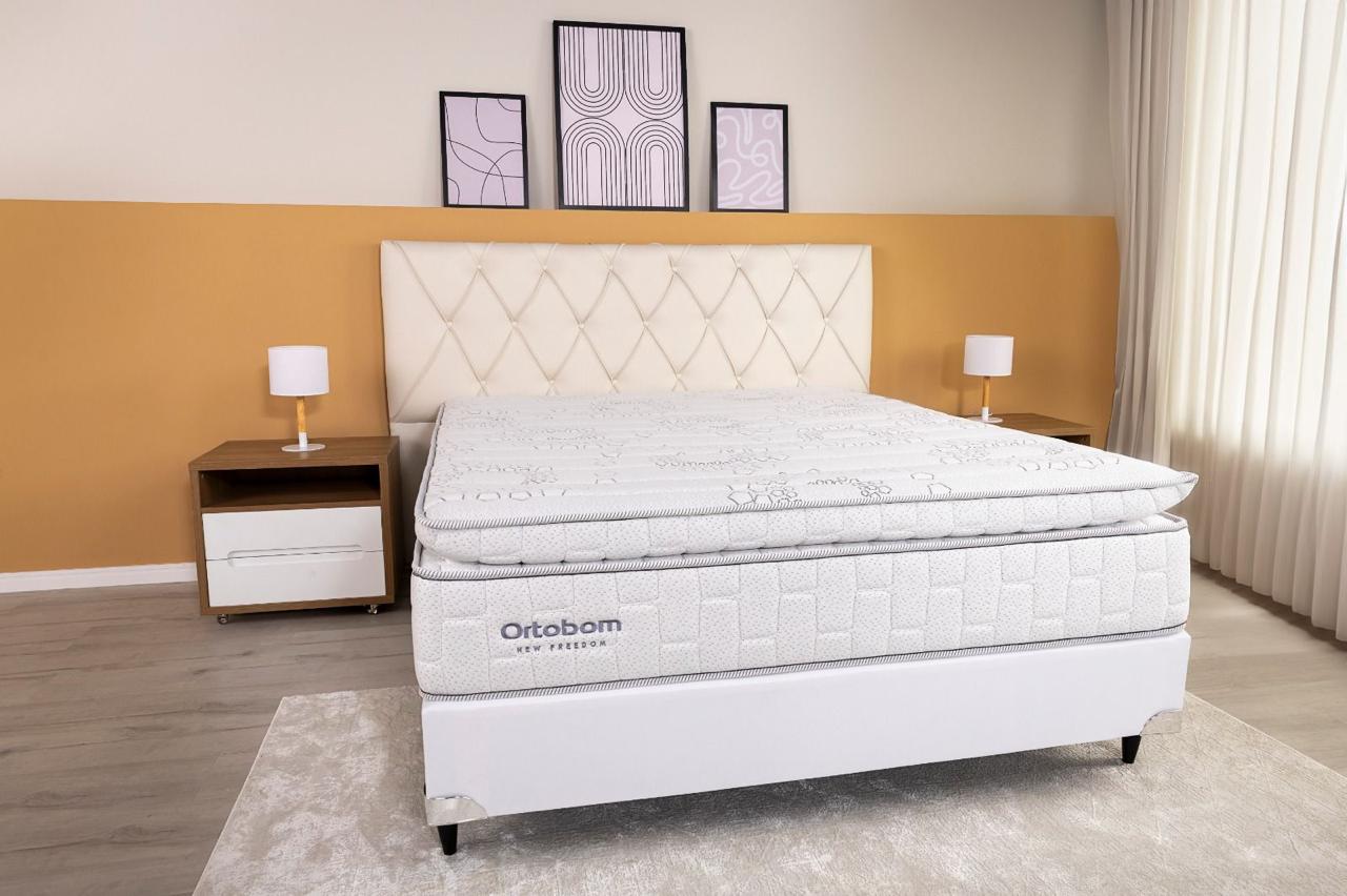 Colchão Ortobom New Freedom | Solteiro, Casal e Queen | Molas Ensacadas e Pillow Top com Espuma Nasa